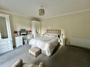 Photo 17- click for photo gallery